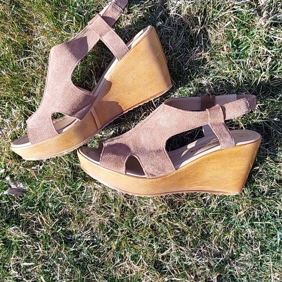 Suade wedge - Picture 1 of 6